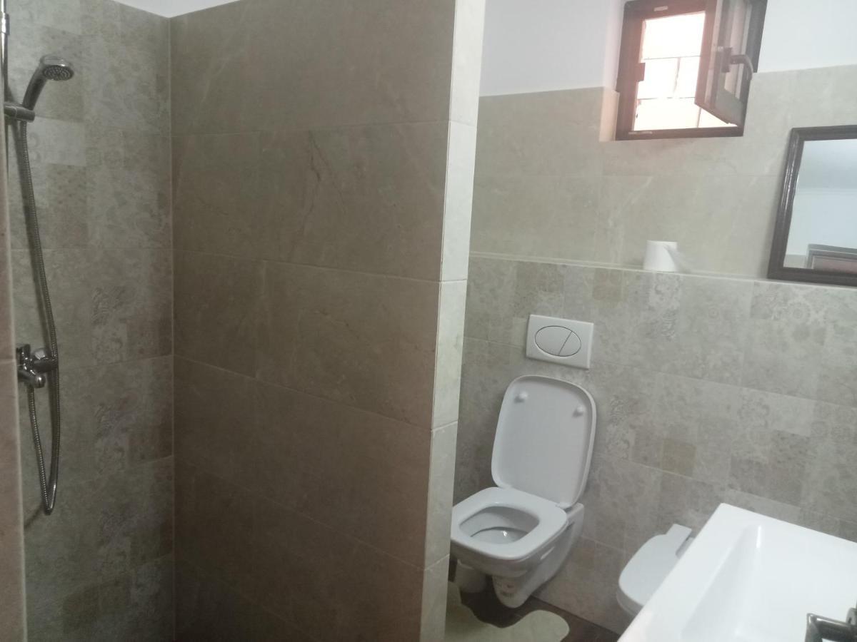 Elza Guesthouse Риметя Экстерьер фото